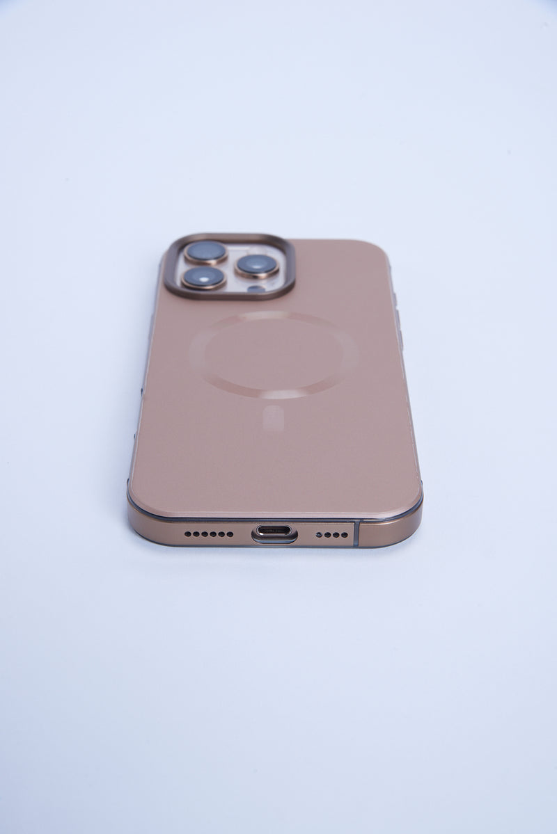 Case IronSafe - Metalica com Magsafe