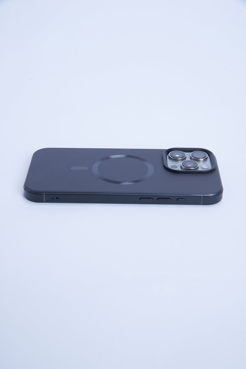 Case IronSafe - Metalica com Magsafe